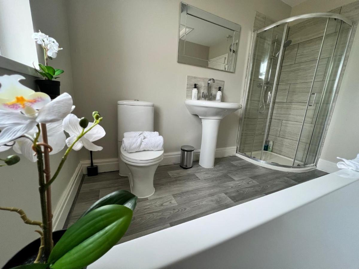 Kim Family Holiday Get-Away 4 Bedrooms 2 Baths Blackpool Dış mekan fotoğraf