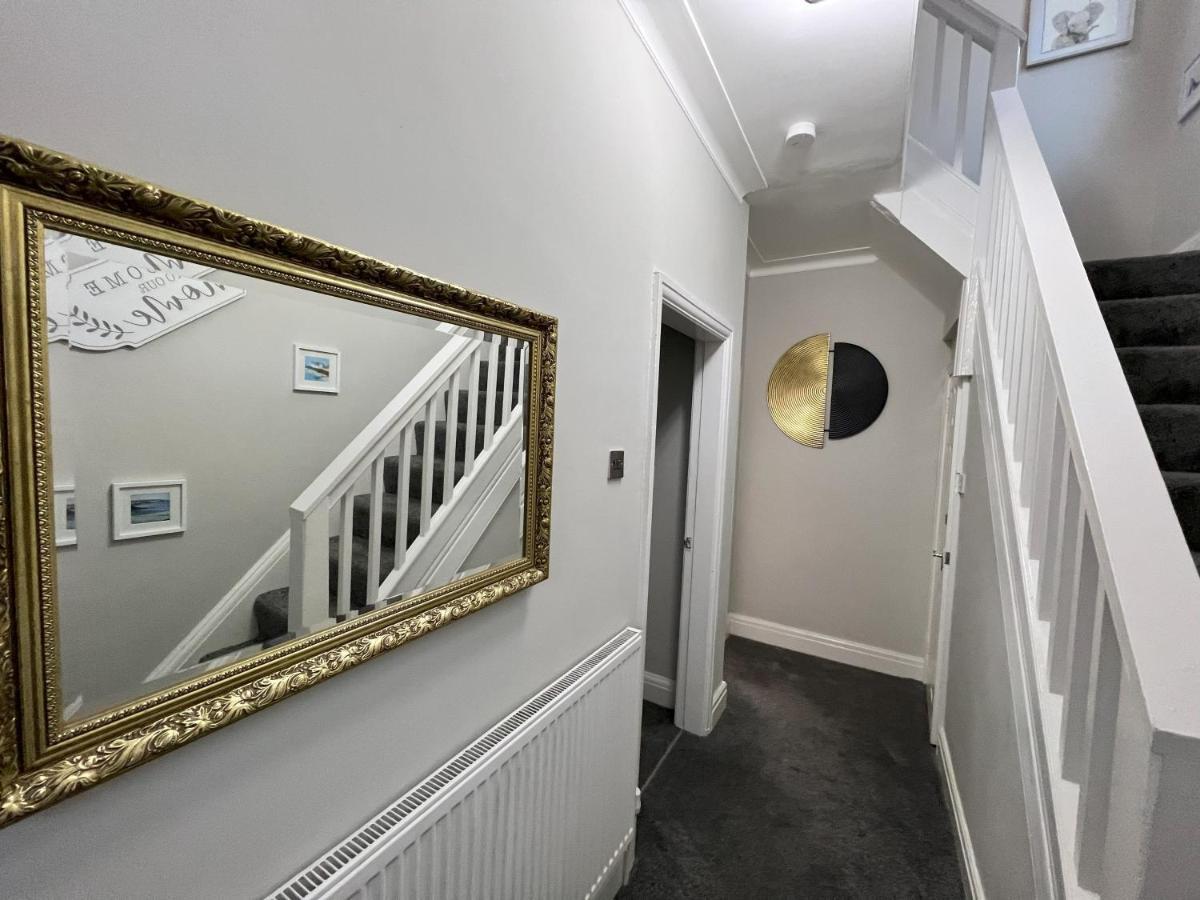 Kim Family Holiday Get-Away 4 Bedrooms 2 Baths Blackpool Dış mekan fotoğraf