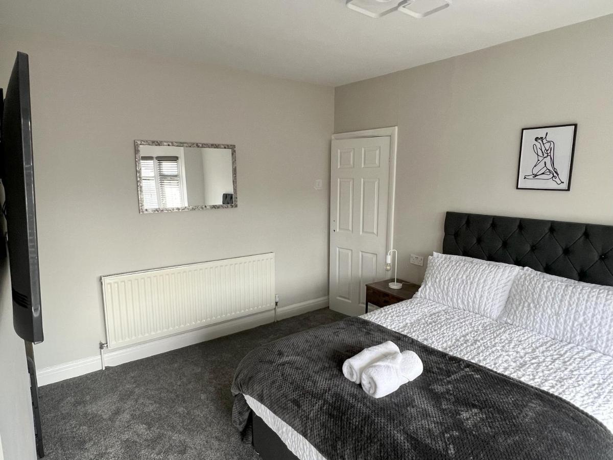 Kim Family Holiday Get-Away 4 Bedrooms 2 Baths Blackpool Dış mekan fotoğraf